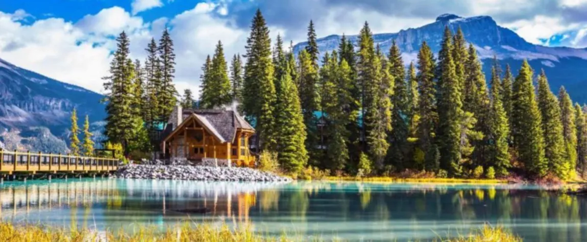 7 Must-See Destinations for Canadian Adventures